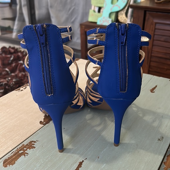 Cobalt blue strappy heels - NWOB 🌟 - Picture 4 of 11